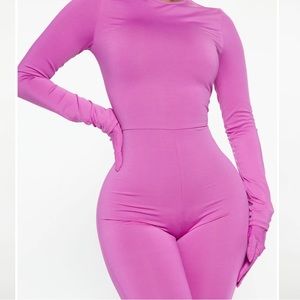 New with tags GLOVED ONE PIECE JUMPSUIT ROMPER PANTS/Plum